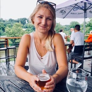 Meet your Posher, Hannah